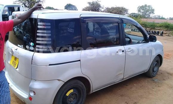 Buy Used Toyota Sienta Silver Car in Zomba in Malawi Buy Used Toyota Sienta Silver Car in Zomba in Malawi
