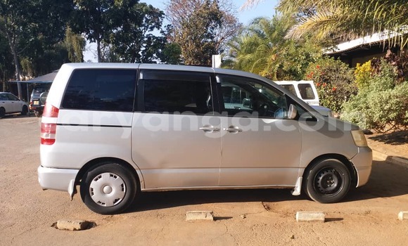 Buy Used Toyota Voxy Silver Car in Kasungu in Malawi Buy Used Toyota Voxy Silver Car in Kasungu in Malawi