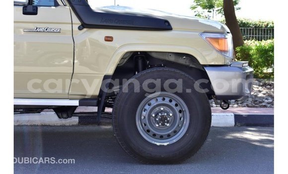 Buy Import Toyota Land Cruiser Beige Car in Import - Dubai in Malawi Buy Import Toyota Land Cruiser Beige Car in Import - Dubai in Malawi