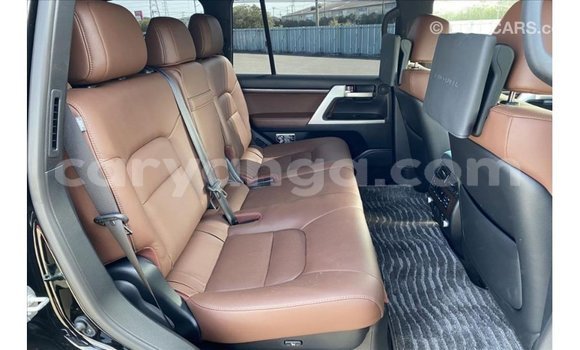 Nunua Imported Toyota Land Cruiser Black Gari ndani ya Import - Dubai nchini Malawi Nunua Imported Toyota Land Cruiser Black Gari ndani ya Import - Dubai nchini Malawi