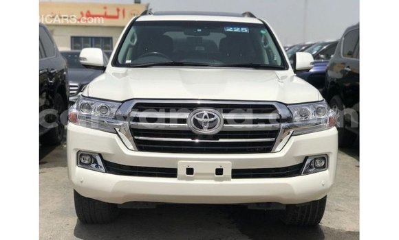 Buy Import Toyota Land Cruiser White Car in Import - Dubai in Malawi Buy Import Toyota Land Cruiser White Car in Import - Dubai in Malawi