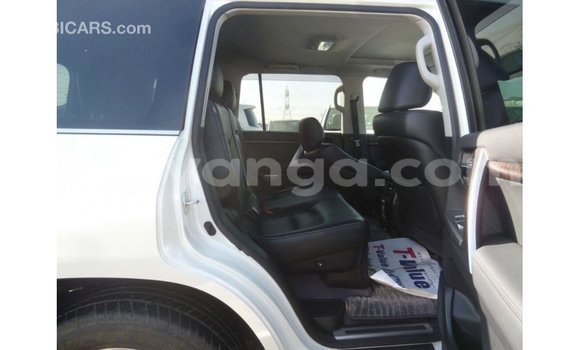 Buy Import Toyota Land Cruiser White Car in Import - Dubai in Malawi Buy Import Toyota Land Cruiser White Car in Import - Dubai in Malawi