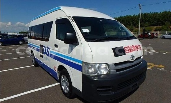 Buy Used Toyota Hiace White Car in Blantyre in Malawi Buy Used Toyota Hiace White Car in Blantyre in Malawi