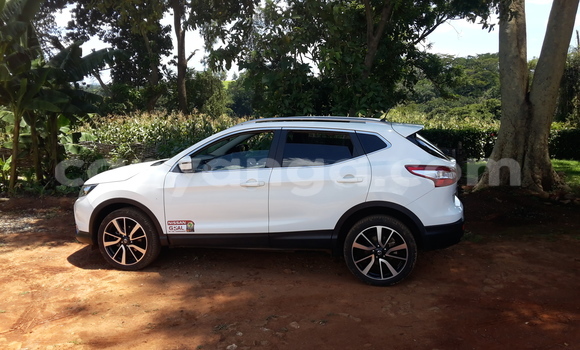 Buy Used Nissan Qashqai White Car in Blantyre in Malawi