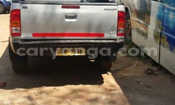 Buy Used Toyota Auris Black Car in Limbe in Malawi