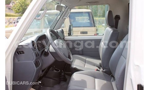 Buy Import Toyota Land Cruiser White Car in Import - Dubai in Malawi Buy Import Toyota Land Cruiser White Car in Import - Dubai in Malawi