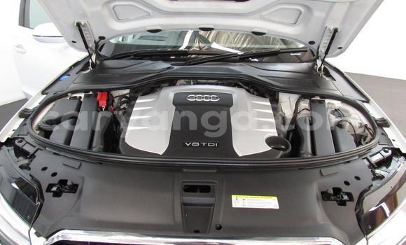 Nunua Ilio tumika Audi A8 White Gari ndani ya Blantyre nchini Malawi Nunua Ilio tumika Audi A8 White Gari ndani ya Blantyre nchini Malawi