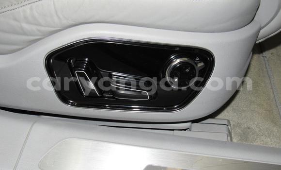 Nunua Ilio tumika Audi A8 White Gari ndani ya Blantyre nchini Malawi Nunua Ilio tumika Audi A8 White Gari ndani ya Blantyre nchini Malawi