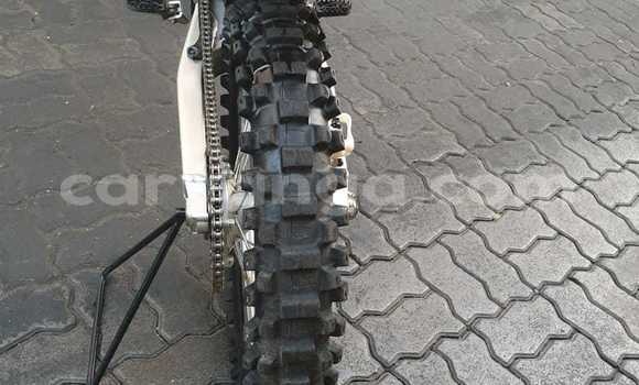 Acheter Occasion Moto Honda CRF Rouge à Blantyre, Malawi Acheter Occasion Moto Honda CRF Rouge à Blantyre, Malawi