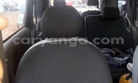 Buy Used Toyota Sienta Silver Car in Blantyre in Malawi Buy Used Toyota Sienta Silver Car in Blantyre in Malawi