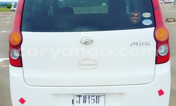 Acheter Occasion Voiture Daihatsu Mira Blanc à Lilongwe, Malawi Acheter Occasion Voiture Daihatsu Mira Blanc à Lilongwe, Malawi