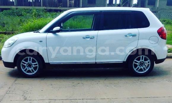 Acheter Occasion Voiture Mazda Verisa Blanc à Lilongwe, Malawi Acheter Occasion Voiture Mazda Verisa Blanc à Lilongwe, Malawi