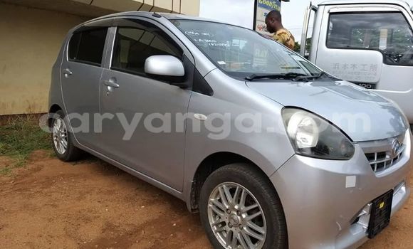 Acheter Occasion Voiture Daihatsu Mira Gris à Lilongwe, Malawi Acheter Occasion Voiture Daihatsu Mira Gris à Lilongwe, Malawi