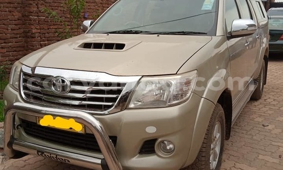 Acheter Occasion Voiture Toyota Hilux Beige à Blantyre, Malawi Acheter Occasion Voiture Toyota Hilux Beige à Blantyre, Malawi