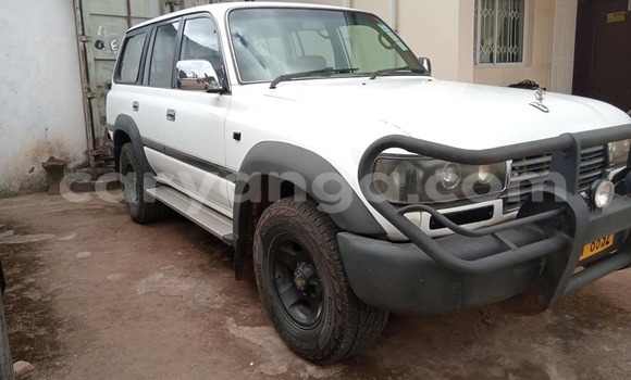 Acheter Occasion Voiture Toyota Land Cruiser Blanc à Blantyre, Malawi Acheter Occasion Voiture Toyota Land Cruiser Blanc à Blantyre, Malawi