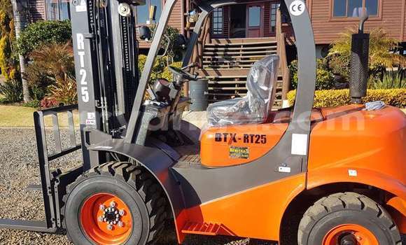 Nunua Ilio tumika Caterpillar 120 Other Lori ndani ya Chilumba nchini Karonga Nunua Ilio tumika Caterpillar 120 Other Lori ndani ya Chilumba nchini Karonga