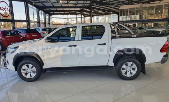 Nunua Ilio tumika Toyota Hilux White Gari ndani ya Blantyre nchini Malawi Nunua Ilio tumika Toyota Hilux White Gari ndani ya Blantyre nchini Malawi