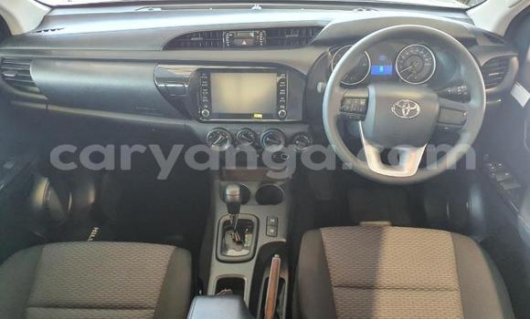 Nunua Ilio tumika Toyota Hilux White Gari ndani ya Blantyre nchini Malawi Nunua Ilio tumika Toyota Hilux White Gari ndani ya Blantyre nchini Malawi