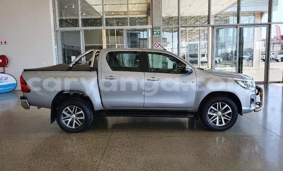 Nunua Ilio tumika Toyota Hilux White Gari ndani ya Blantyre nchini Malawi Nunua Ilio tumika Toyota Hilux White Gari ndani ya Blantyre nchini Malawi