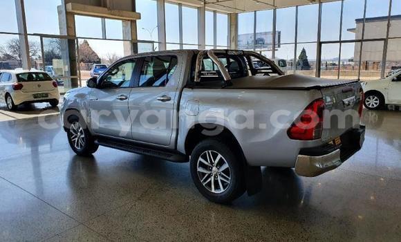 Nunua Ilio tumika Toyota Hilux White Gari ndani ya Blantyre nchini Malawi Nunua Ilio tumika Toyota Hilux White Gari ndani ya Blantyre nchini Malawi