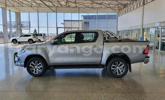 Nunua Ilio tumika Toyota Hilux White Gari ndani ya Blantyre nchini Malawi Nunua Ilio tumika Toyota Hilux White Gari ndani ya Blantyre nchini Malawi