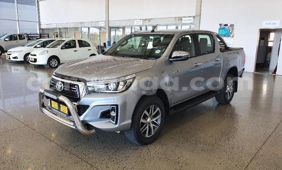 Nunua Ilio tumika Toyota Hilux White Gari ndani ya Blantyre nchini Malawi Nunua Ilio tumika Toyota Hilux White Gari ndani ya Blantyre nchini Malawi