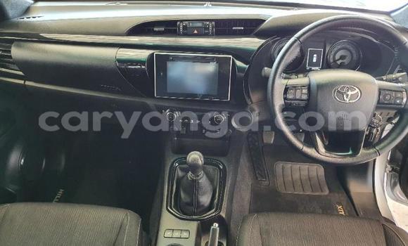 Nunua Ilio tumika Toyota Hilux White Gari ndani ya Blantyre nchini Malawi Nunua Ilio tumika Toyota Hilux White Gari ndani ya Blantyre nchini Malawi