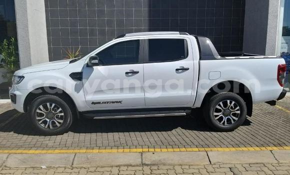 Nunua Ilio tumika Ford Ranger White Gari ndani ya Blantyre nchini Malawi Nunua Ilio tumika Ford Ranger White Gari ndani ya Blantyre nchini Malawi
