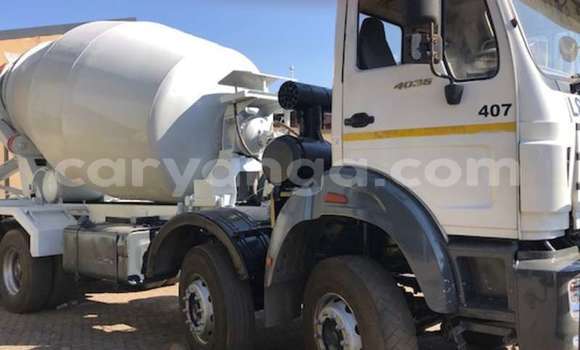 Nunua Ilio tumika Caterpillar 120 White Lori ndani ya Chilumba nchini Karonga Nunua Ilio tumika Caterpillar 120 White Lori ndani ya Chilumba nchini Karonga