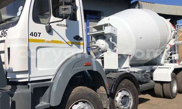 Nunua Ilio tumika Caterpillar 120 White Lori ndani ya Chilumba nchini Karonga Nunua Ilio tumika Caterpillar 120 White Lori ndani ya Chilumba nchini Karonga