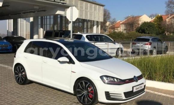 Nunua Ilio tumika Volkswagen Golf GTI White Gari ndani ya Blantyre nchini Malawi Nunua Ilio tumika Volkswagen Golf GTI White Gari ndani ya Blantyre nchini Malawi