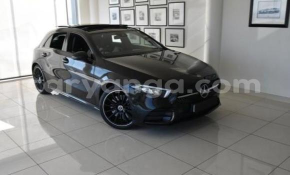 Buy Used Mercedes‒Benz 250 Black Car in Import - Dubai in Malawi Buy Used Mercedes‒Benz 250 Black Car in Import - Dubai in Malawi