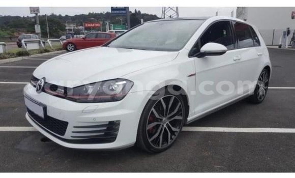 Buy Used Volkswagen Golf GTI White Car in Import - Dubai in Malawi Buy Used Volkswagen Golf GTI White Car in Import - Dubai in Malawi