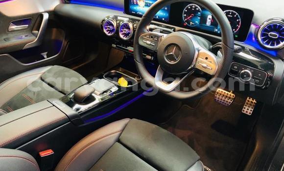 Buy Used Mercedes‒Benz 250 Silver Car in Import - Dubai in Malawi Buy Used Mercedes‒Benz 250 Silver Car in Import - Dubai in Malawi