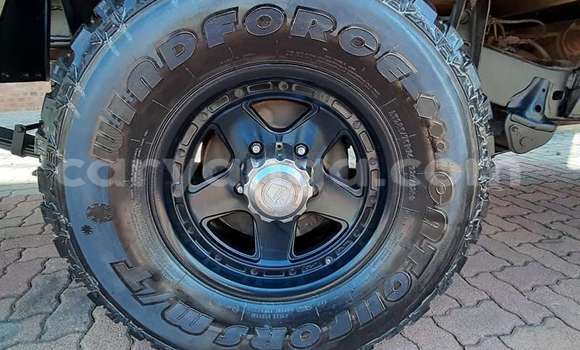 Nunua Ilio tumika Toyota Land Cruiser Beige Gari ndani ya Blantyre nchini Malawi Nunua Ilio tumika Toyota Land Cruiser Beige Gari ndani ya Blantyre nchini Malawi