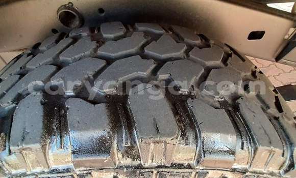 Nunua Ilio tumika Toyota Land Cruiser Beige Gari ndani ya Blantyre nchini Malawi Nunua Ilio tumika Toyota Land Cruiser Beige Gari ndani ya Blantyre nchini Malawi