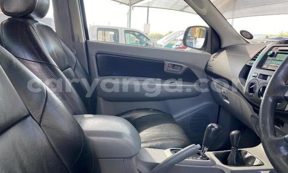 Buy Used Toyota Hilux Silver Car in Import - Dubai in Malawi Buy Used Toyota Hilux Silver Car in Import - Dubai in Malawi