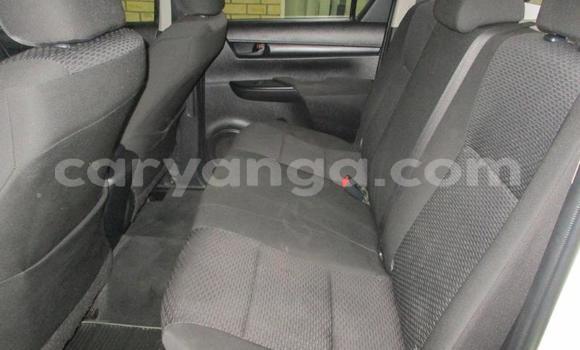 Nunua Ilio tumika Toyota Hilux White Gari ndani ya Blantyre nchini Malawi Nunua Ilio tumika Toyota Hilux White Gari ndani ya Blantyre nchini Malawi