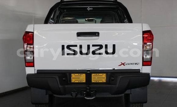 Acheter Occasion Voiture Isuzu D–MAX Blanc à Blantyre, Malawi Acheter Occasion Voiture Isuzu D–MAX Blanc à Blantyre, Malawi