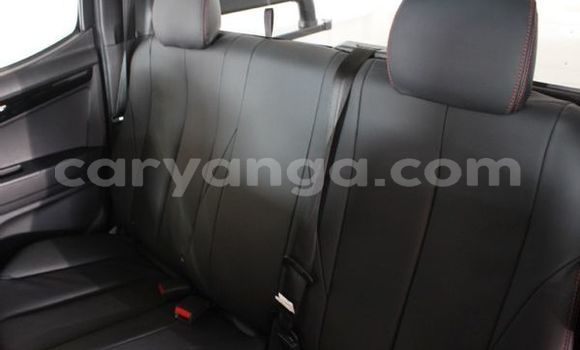 Acheter Occasion Voiture Isuzu D–MAX Blanc à Blantyre, Malawi Acheter Occasion Voiture Isuzu D–MAX Blanc à Blantyre, Malawi