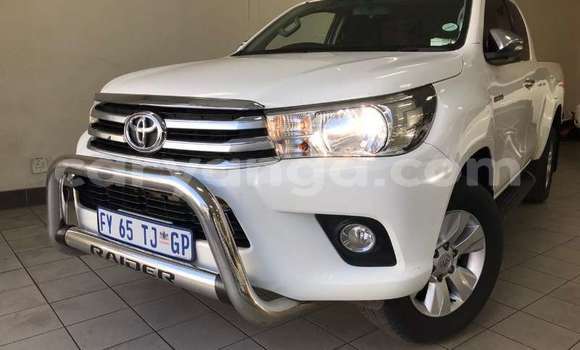 Buy Used Toyota Hilux White Car in Lilongwe in Malawi Buy Used Toyota Hilux White Car in Lilongwe in Malawi
