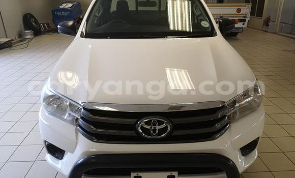 Buy Used Toyota Hilux White Car in Import - Dubai in Malawi Buy Used Toyota Hilux White Car in Import - Dubai in Malawi