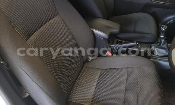 Buy Used Toyota Hilux White Car in Import - Dubai in Malawi Buy Used Toyota Hilux White Car in Import - Dubai in Malawi