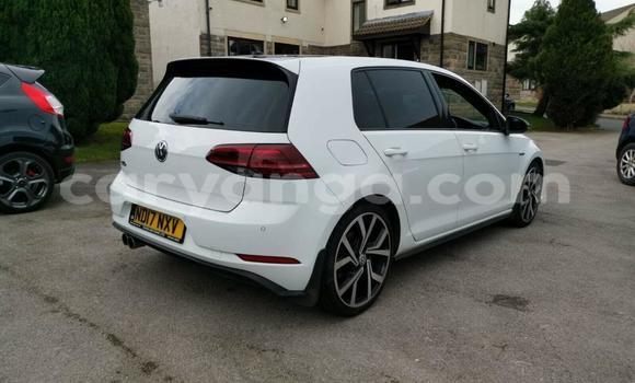 Nunua Mpya Volkswagen Golf GTI White Gari ndani ya Karonga nchini Malawi Nunua Mpya Volkswagen Golf GTI White Gari ndani ya Karonga nchini Malawi