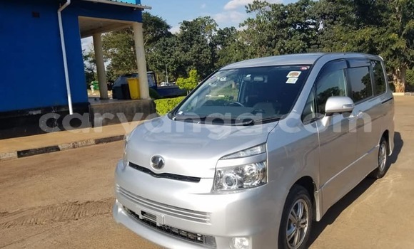 Buy Used Toyota Voxy Silver Car in Blantyre in Malawi Buy Used Toyota Voxy Silver Car in Blantyre in Malawi