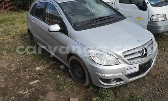 Nunua Ilio tumika Mercedes‒Benz B-klasse Silver Gari ndani ya Blantyre nchini Malawi