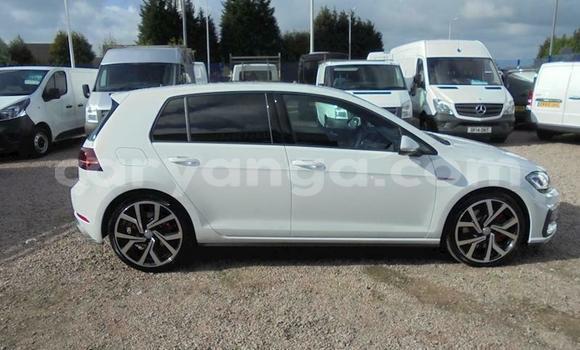 Nunua Mpya Volkswagen Golf GTI White Gari ndani ya Karonga nchini Malawi Nunua Mpya Volkswagen Golf GTI White Gari ndani ya Karonga nchini Malawi