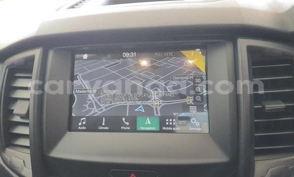 Nunua Ilio tumika Ford Everest White Gari ndani ya Blantyre nchini Malawi Nunua Ilio tumika Ford Everest White Gari ndani ya Blantyre nchini Malawi