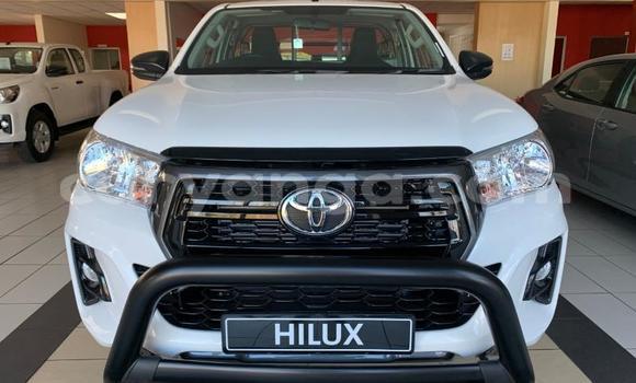 Nunua Ilio tumika Toyota Hilux White Gari ndani ya Blantyre nchini Malawi Nunua Ilio tumika Toyota Hilux White Gari ndani ya Blantyre nchini Malawi