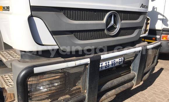 Nunua Imported Mercedes‒Benz Tipper White Lori ndani ya Chiradzulu nchini Chiradzulu Nunua Imported Mercedes‒Benz Tipper White Lori ndani ya Chiradzulu nchini Chiradzulu